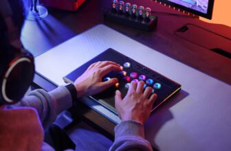 Corsair Novablade Pro fighting game controller