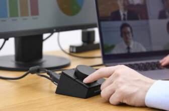 Elecom 8-in-1 USB-C Dock