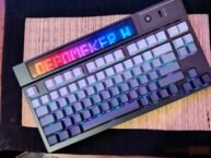 Epomaker DynaTab 75X Review – Mechanical Keyboard With Dot-Matrix Display