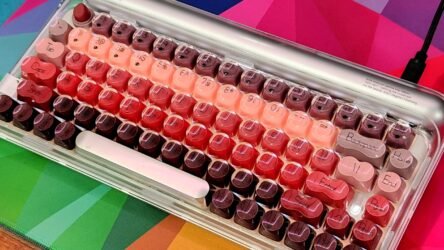 Lofree Lipstick Wireless Keyboard Review: Stylish 75% Keyboard with Smooth Typing